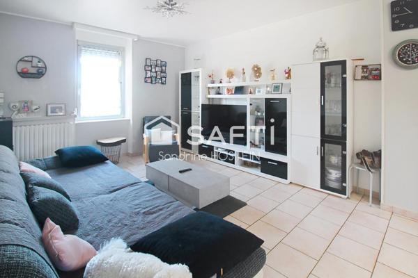 Maison Familiale de 4 chambres et 1 bureau!