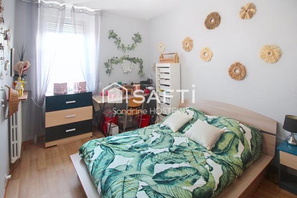 Maison Familiale de 4 chambres et 1 bureau!