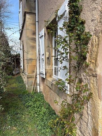 Maison de caractère avec gîte, piscine - terrain constructible