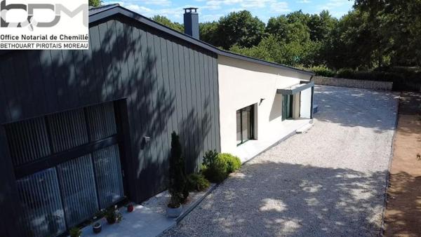 Propriété d'Exception en Pleine Nature. Rénovation de qualité avec  Piscine & Sauna et environ ...