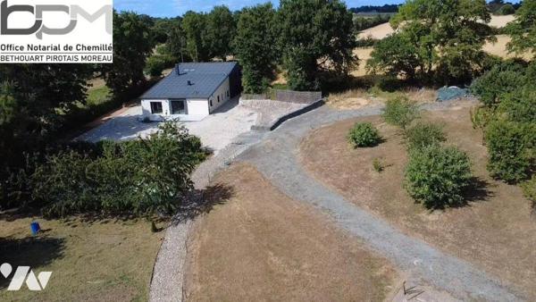 Propriété d'Exception en Pleine Nature. Rénovation de qualité avec  Piscine & Sauna et environ ...