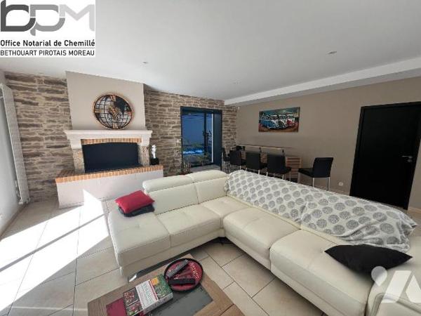 Propriété d'Exception en Pleine Nature. Rénovation de qualité avec  Piscine & Sauna et environ ...