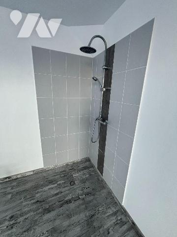 Propriété d'Exception en Pleine Nature. Rénovation de qualité avec  Piscine & Sauna et environ ...