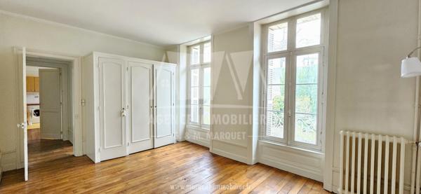 ANGOULEME QUARTIER THEATRE - APPARTEMENT 1er ETAGE