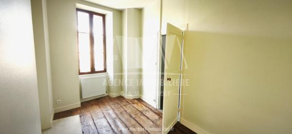 ANGOULEME CENTRE - QUARTIER PALAIS DE JUSTICE - APPARTEMENT T4 79,18 m²