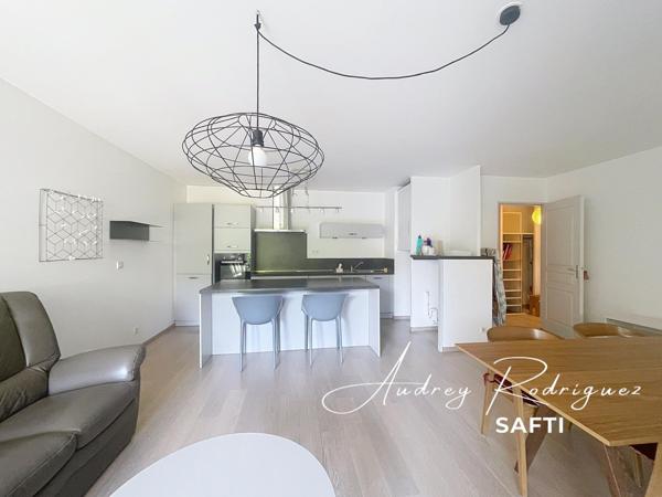 Appartement moderne 1er étage avec ascenseur