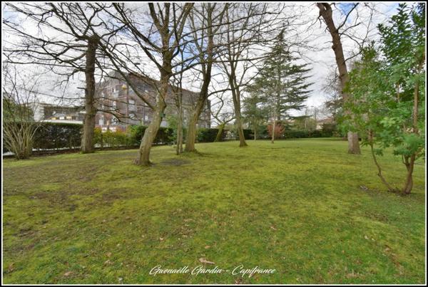 BORDEAUX Caudéran - Appartement 2 pièces 54 m² avec terrasse, cave et parking