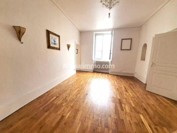 Location Appartement 3 pièces 93 m2 à Lons-le-Saunier