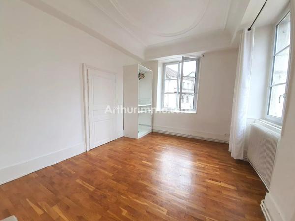Location Appartement 3 pièces 93 m2 à Lons-le-Saunier