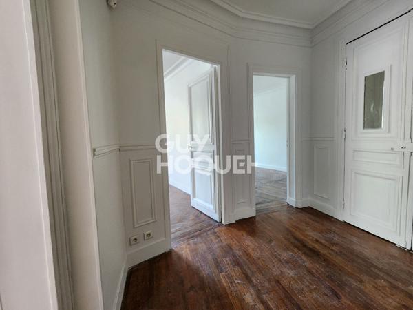 Appartement 4/5 p. Paris Place Victor Hugo