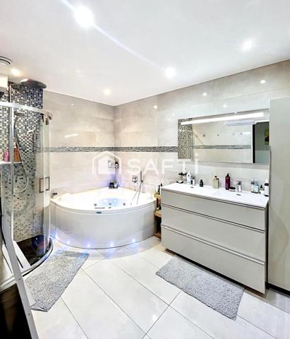 Maison contemporaine lumineuse et intelligente, au calme absolu en secteur recherché, avec prestations haut de gamme et excellent confort énergétique.