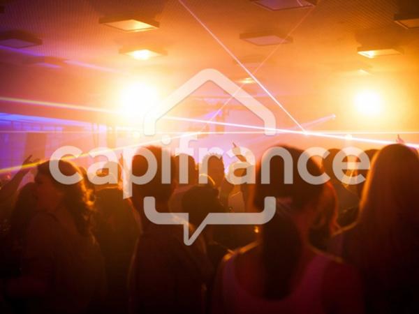 Bar - club - discothèque à vendre à RIOM !