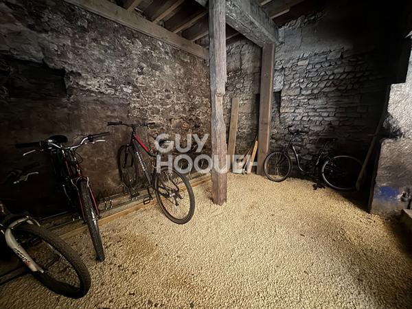 Appartement T 2 de 36.10m2 sur cours - terrasse 4.5 M2 - double expo S/O au calme