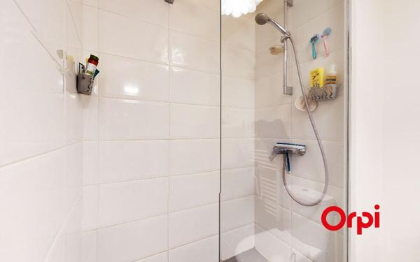 Appartement à louer    1 pièce •  Lyon 9