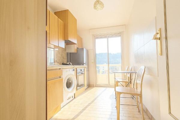 Appartement Saint-Laurent-Du-Var 2 pièce(s) 64.34 m2