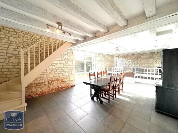 Maison à louer 4 pièces 123m² Marçay (37500)