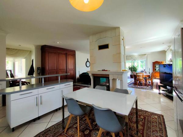 MAISON 170 m² - 6 PIECES - GARAGE 215 m² - TERRAIN CONSTRUCTIBLE  1910 m²