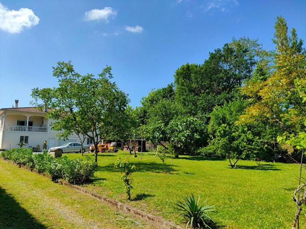 MAISON 170 m² - 6 PIECES - GARAGE 215 m² - TERRAIN CONSTRUCTIBLE  1910 m²