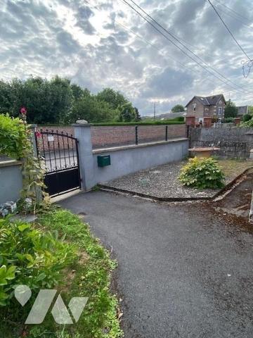 Fresnoy le grand : plain-pied - 2 ch - jardin et garage