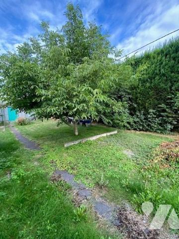 Fresnoy le grand : plain-pied - 2 ch - jardin et garage