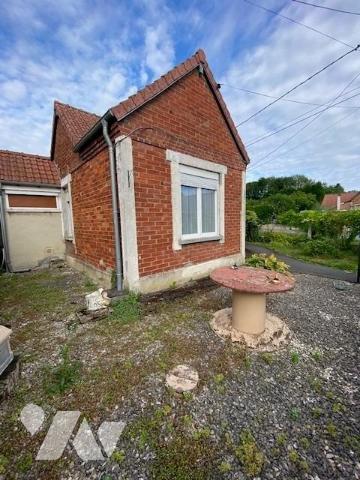 Fresnoy le grand : plain-pied - 2 ch - jardin et garage