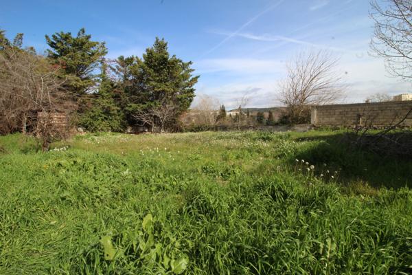TERRAIN A BÂTIR - 714 m² - 238.050 €