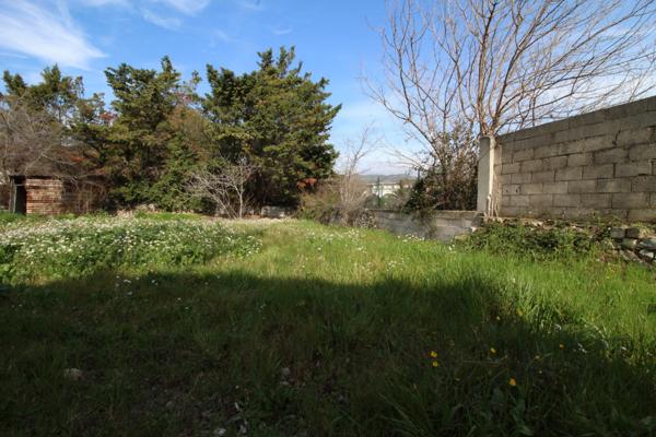 TERRAIN A BÂTIR - 714 m² - 238.050 €