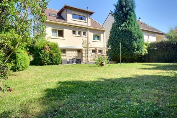 Vente Maison 8 pièces 170 m2 à Ormesson-sur-Marne