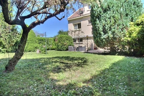 Vente Maison 8 pièces 170 m2 à Ormesson-sur-Marne