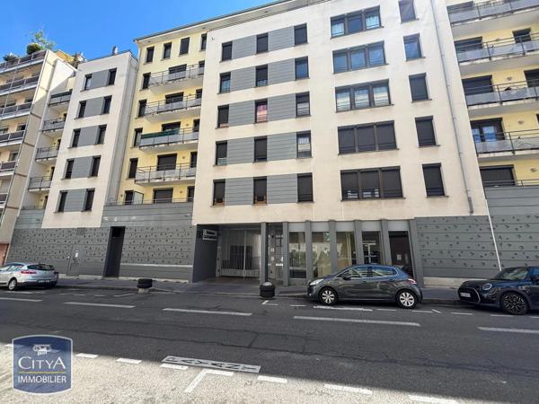 Appartement à vendre 2 pièces 52.7m² Saint-Étienne (42000)