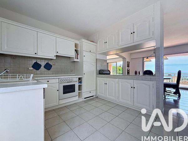 Maison à vendre 9 pièces 209 m² Roquebrune-sur-Argens