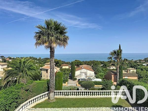 Maison à vendre 9 pièces 209 m² Roquebrune-sur-Argens