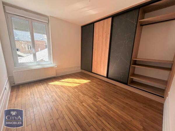Appartement à louer 3 pièces 87.3m² Saint-Quentin (02100)