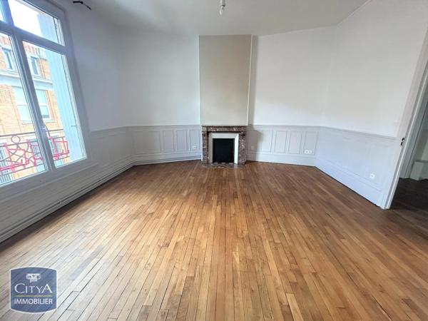 Appartement à louer 3 pièces 87.3m² Saint-Quentin (02100)