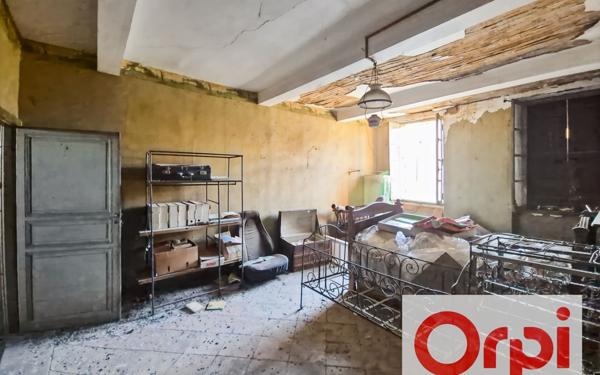 Maison à vendre    1 pièce •  Grenade