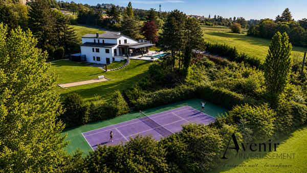 Villa d'exception 438m2 - Terrain 1.5h - Piscine - Tennis - 6 chambres à Limonest Limonest Villa d'exception 438m2 - Terrain 1.5h - Piscine - Tennis - 6 chambres à Limonest Limonest