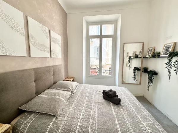 Appartement Cannes 3 pièces 51.01 m2 terrasse Banane