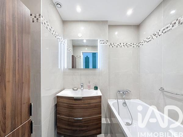 Appartement à vendre 5 pièces 89 m² Levallois-Perret