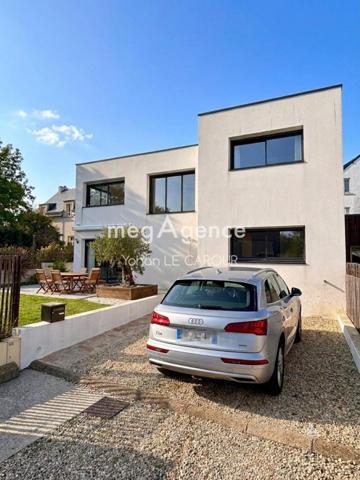 Maison à LORIENT, 56100 - 5 pièces 151m²