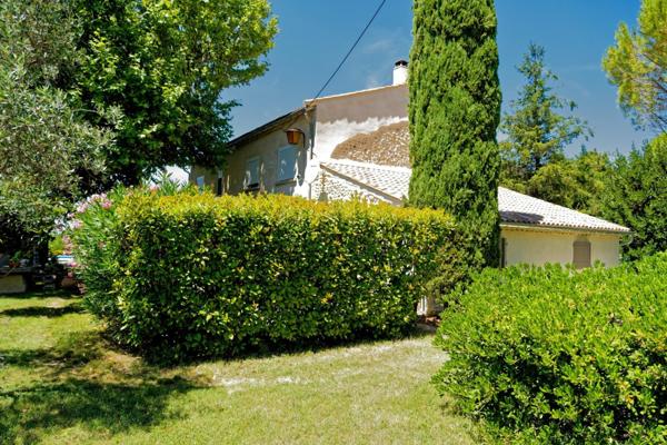 A la recherche d'un mas au calme ?