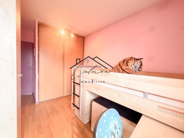 Appartement
         3 pièces
        - 68 m² 210 000 € *