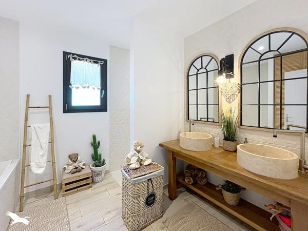 Maison 292 050 € Vierzon 5 p 120 m² DPE A