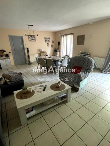 Maison à CHALLANS, 85300 - 5 pièces 106m²