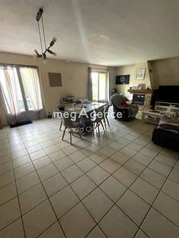 Maison à CHALLANS, 85300 - 5 pièces 106m²