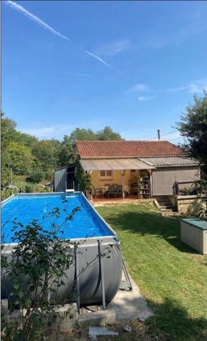 A DECOUVRIR ENSEMBLE DE 2 MAISONS IDEALEMENT SITUEES A SALVIAC