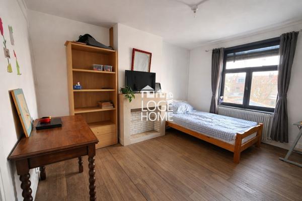 Maison bel etage-gros potentiel