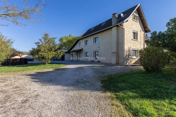 Vente Maison 7 pièces 170 m2 à Morestel