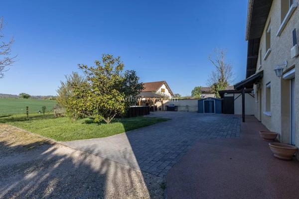 Vente Maison 7 pièces 170 m2 à Morestel