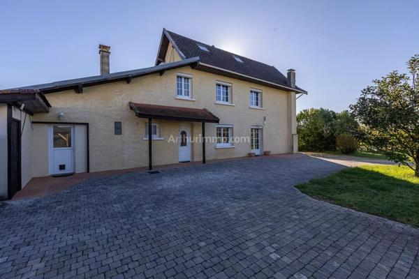 Vente Maison 7 pièces 170 m2 à Morestel