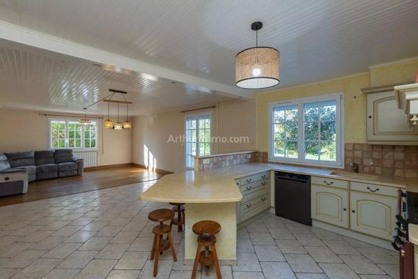 Vente Maison 7 pièces 170 m2 à Morestel